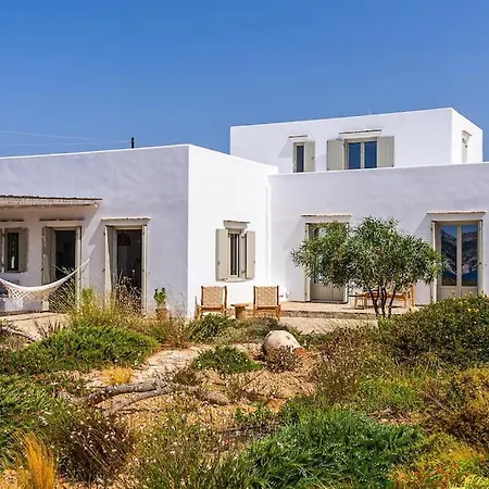 House Of Harmony - Beachfront Holiday home