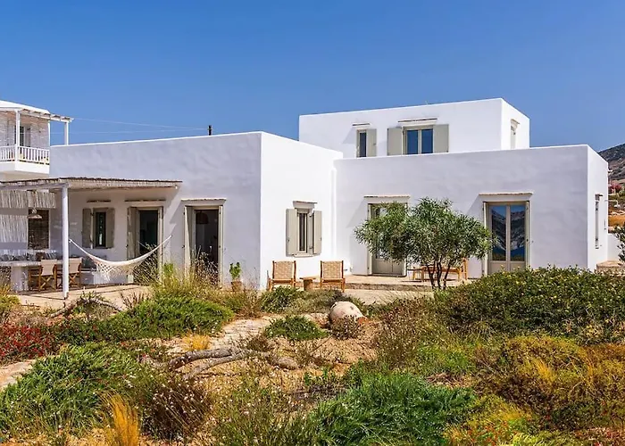 House Of Harmony - Beachfront Holiday home