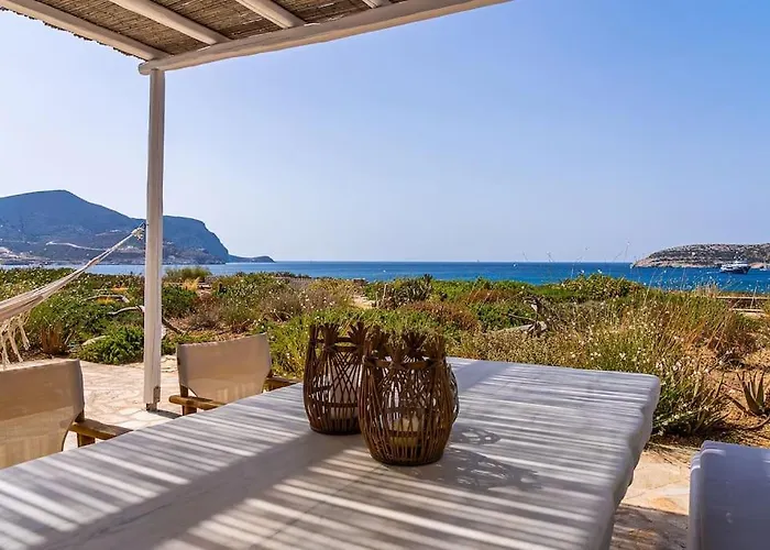 House Of Harmony - Beachfront Holiday home